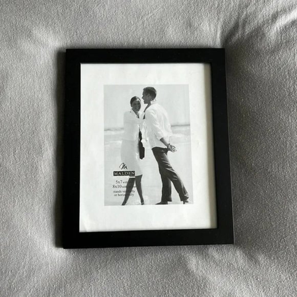 Malden Gallery Black Wall Frame - 8"x10" - Picture 1 of 3